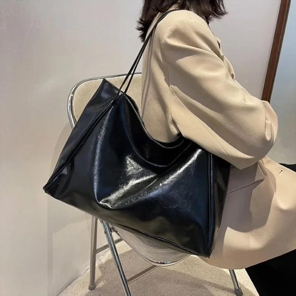 ModeGeist | Lederhandtasche in Bordeaux