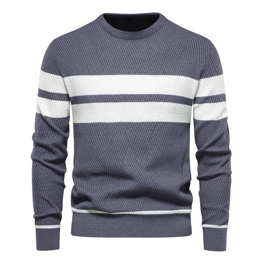 Klassischer, moderner Herrenpullover mit Streifendesign und Rundhals