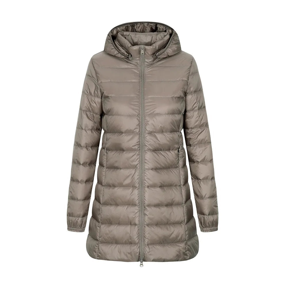 ModeGeist | Lange gesteppte Damenjacke mit Kapuze Yvette