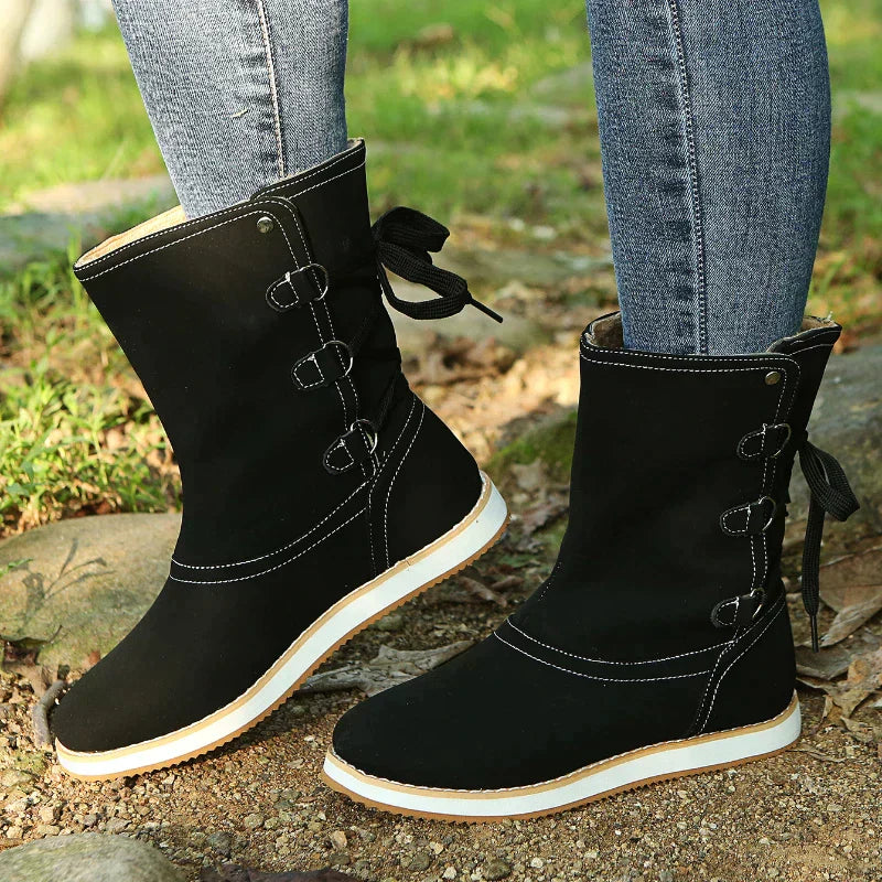 ModeGeist | Knöchellange Stiefel - Wildledermaterial - Schnürdetail - Flache Gummisohle