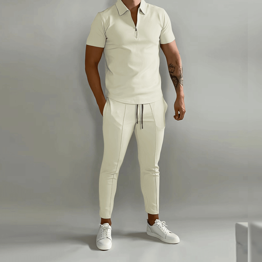 Edles Herren-Outfit: Polohemd und elegante Hose
