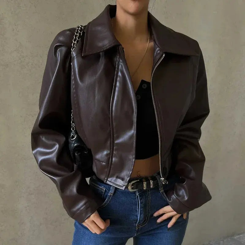 ModeGeist | Übergroße Kunstlederjacke