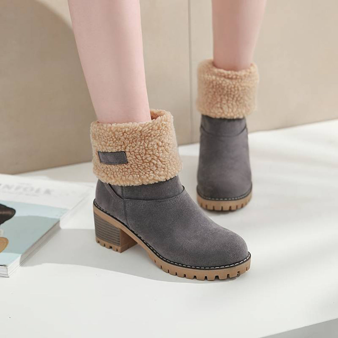 Elegante, warme Winterstiefel von CAROLINE mit hohem Absatz