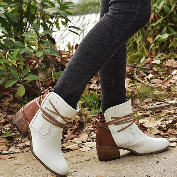 ModeGeist | Vintage Schnür-Stiefeletten mit Runden Zehen