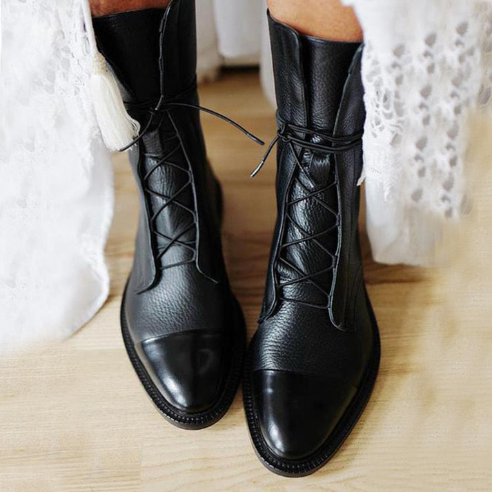 ModeGeist | Stiefel - Klassisches Lernen und Reisen für Frauen