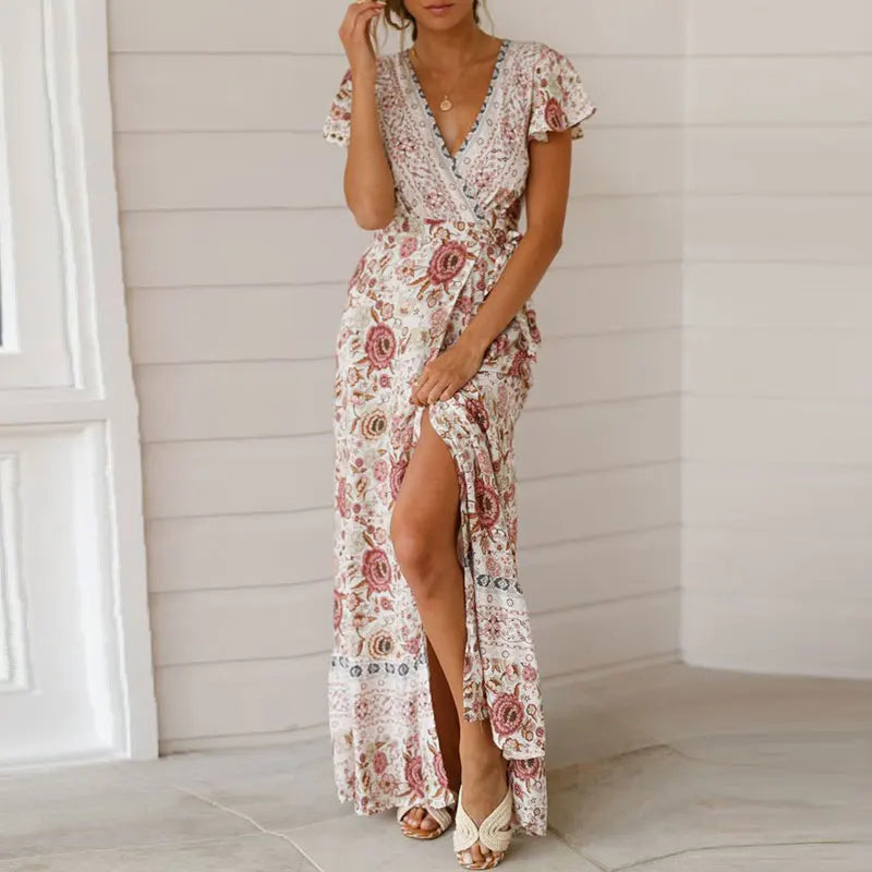 Elegantes Laura Sommer-Maxikleid mit Rüschen, tiefem V-Ausschnitt und kurzen Ärmeln