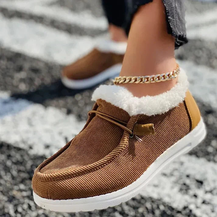 ModeGeist | Damenstiefel Top-Trend für Kräuter & Winter 2024