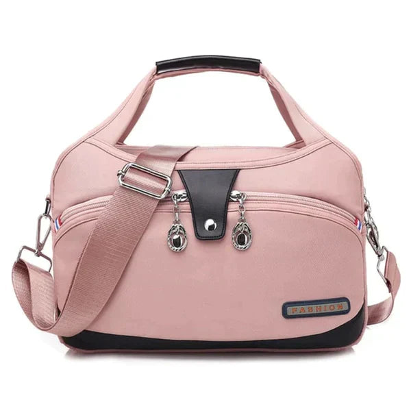 Cora: Eine elegante Handtasche