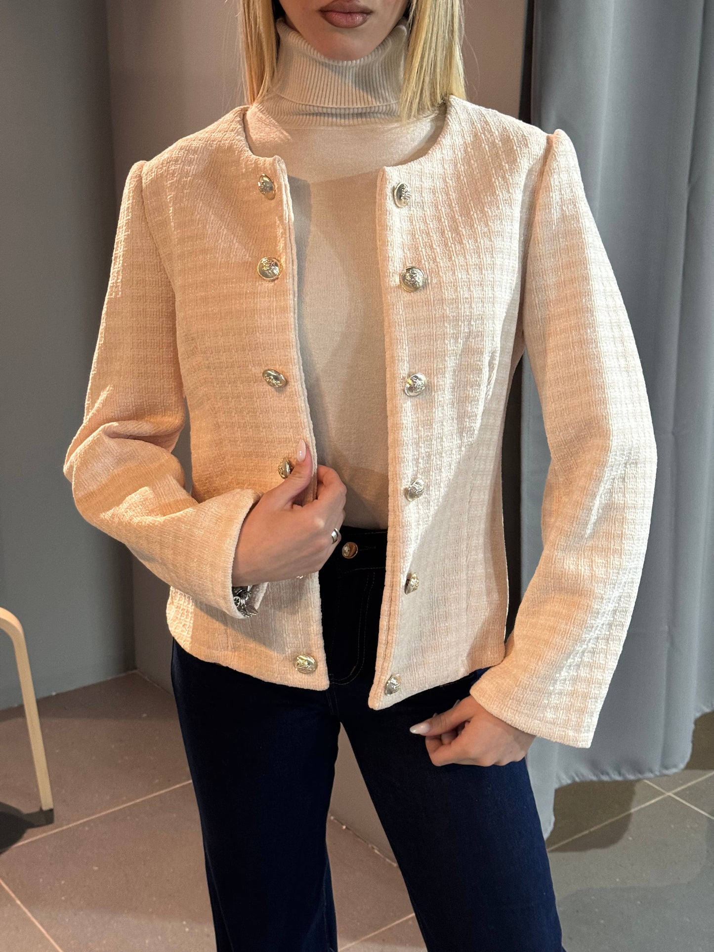 ModeGeist | Exklusive Tweedjacke mit Perlenknöpfen Klassisch und Sophistisch - ModeGeist