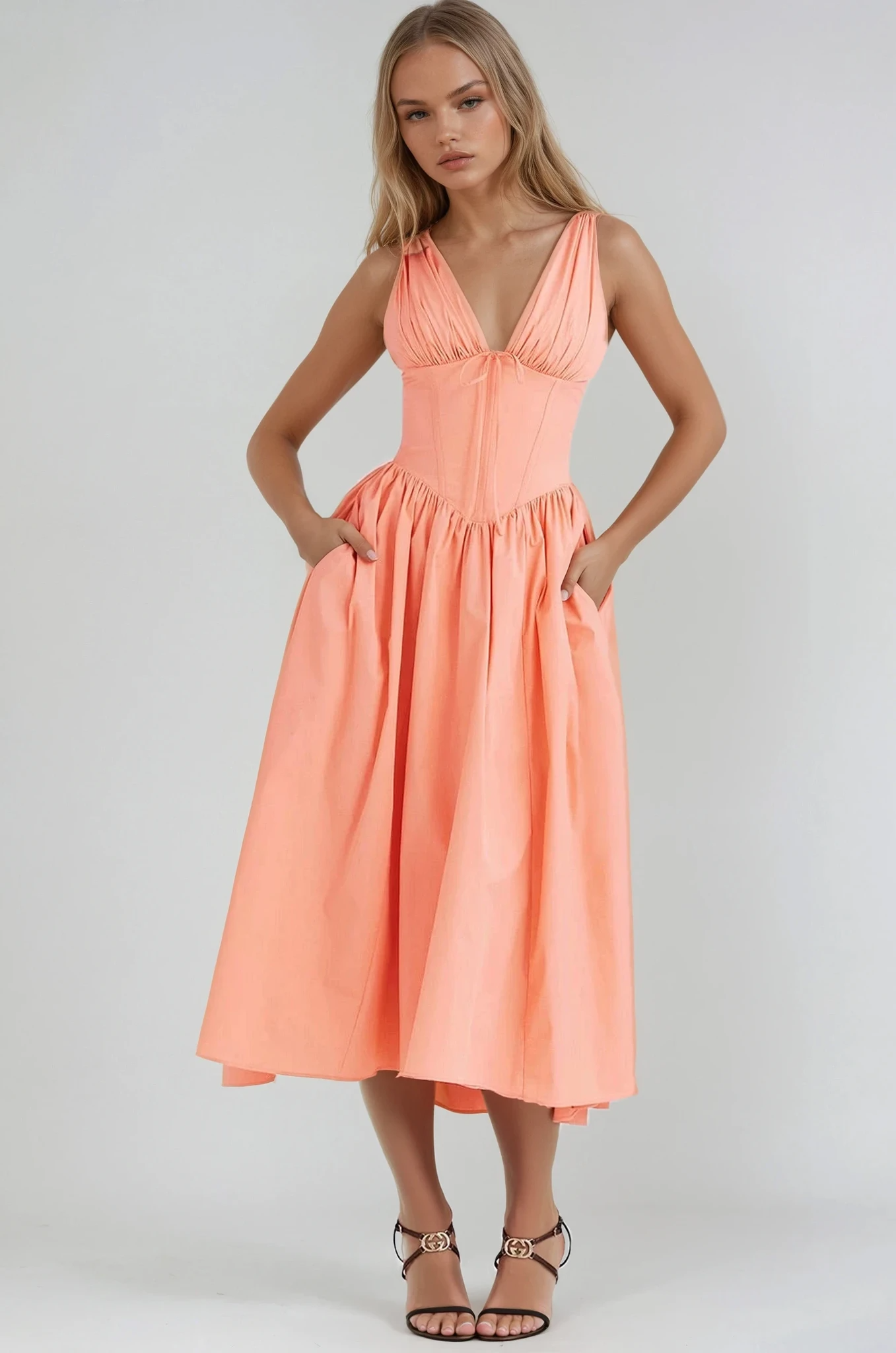 MODEGEIST Damen Sommerkleid mit verstellbaren Trägern und fließendem Rock