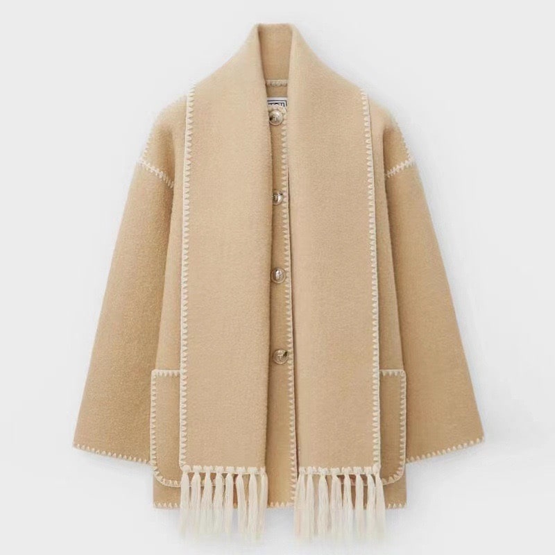 Komfortable Wolljacke mit Kapuze von Marie™