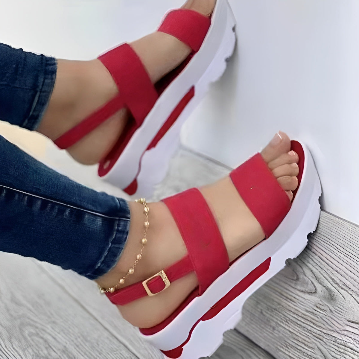 Trendige orthopädische Sandalen für Damen