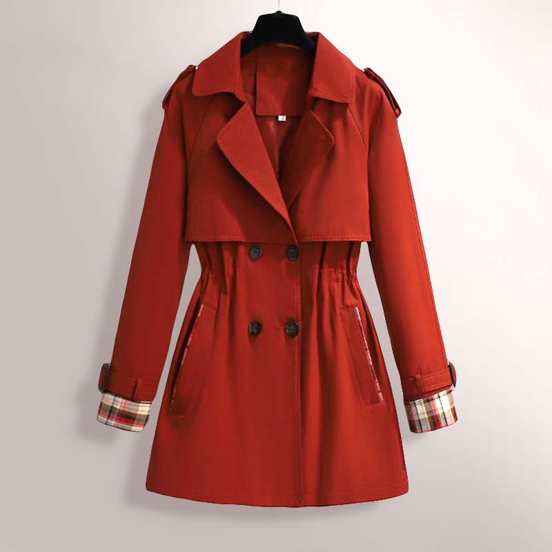 ModeGeist | Elegance - Klassischer Trenchcoat In ModeGeist
