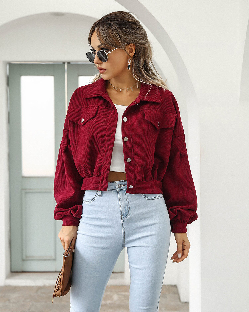 ModeGeist | Kurze Corduroy Jacke Baumwollmischung Trendy und Lässig