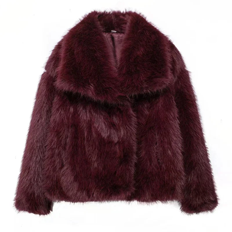 ModeGeist | Opulente Daunenjacke für Damen