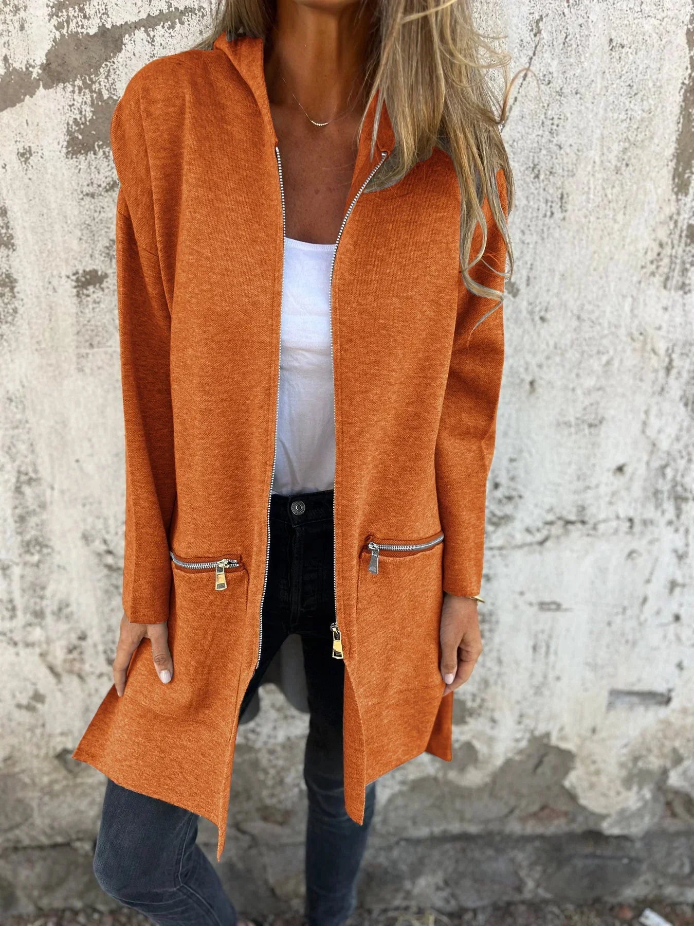 Bequeme, weit geschnittene Langarmjacke mit Reißverschluss von Lorali