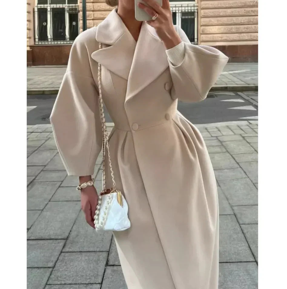 ModeGeist | Lange Jacke Klassischer Schnitt Zeitloser Stil
