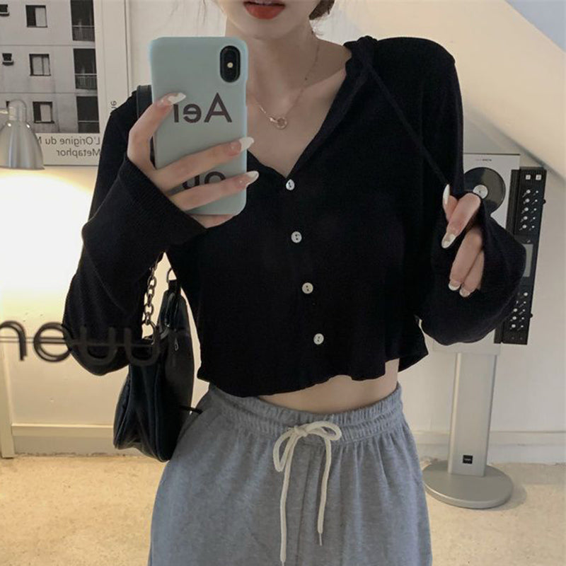 Kuschelige graue Kapuzenstrickjacke von Kay