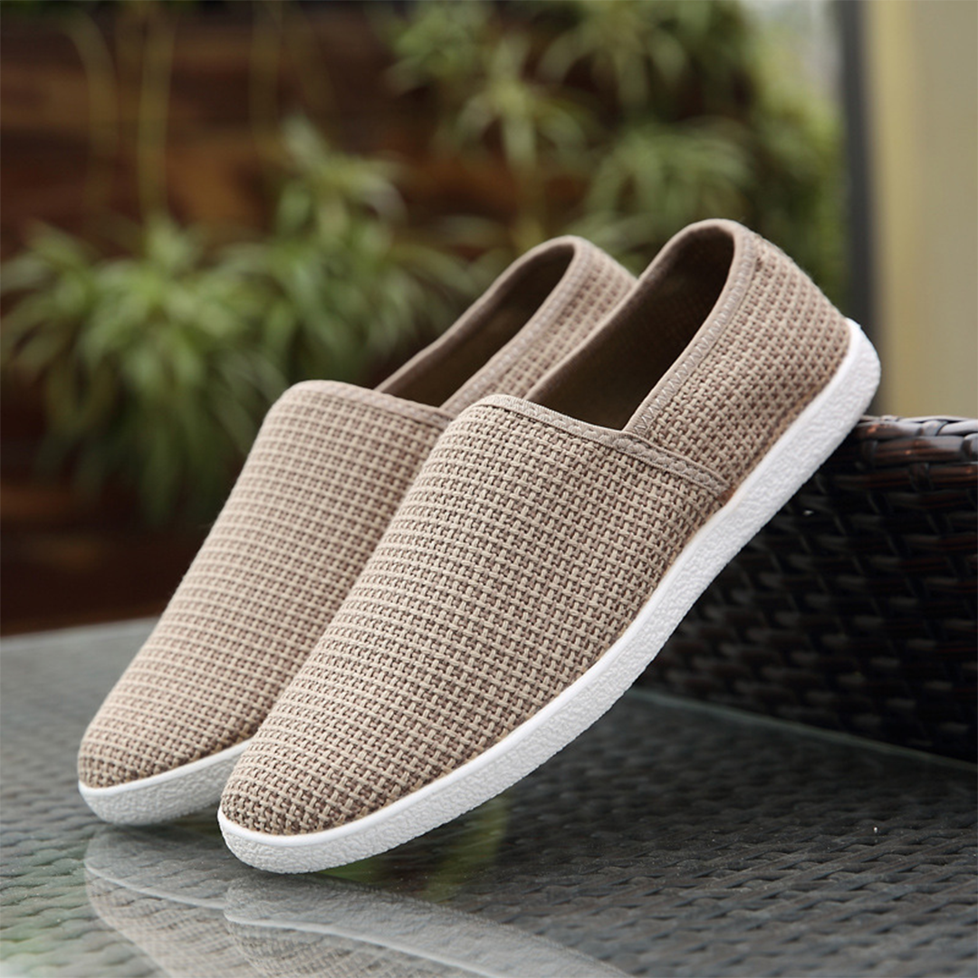 Belicia: Flache Wanderschuhe für Freizeitaktivitäten