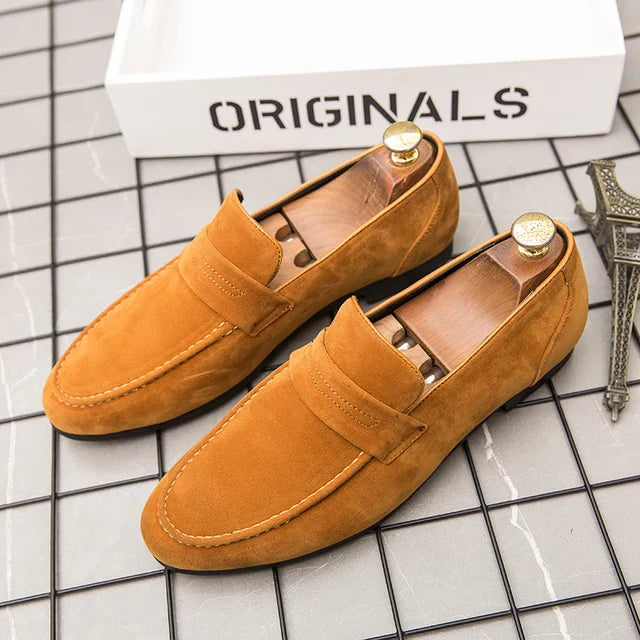 Herrenschuhe aus Wildleder im eleganten Design