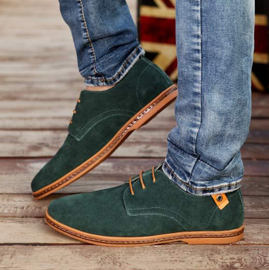 Herrenschuhe aus Wildleder im Derby-Stil