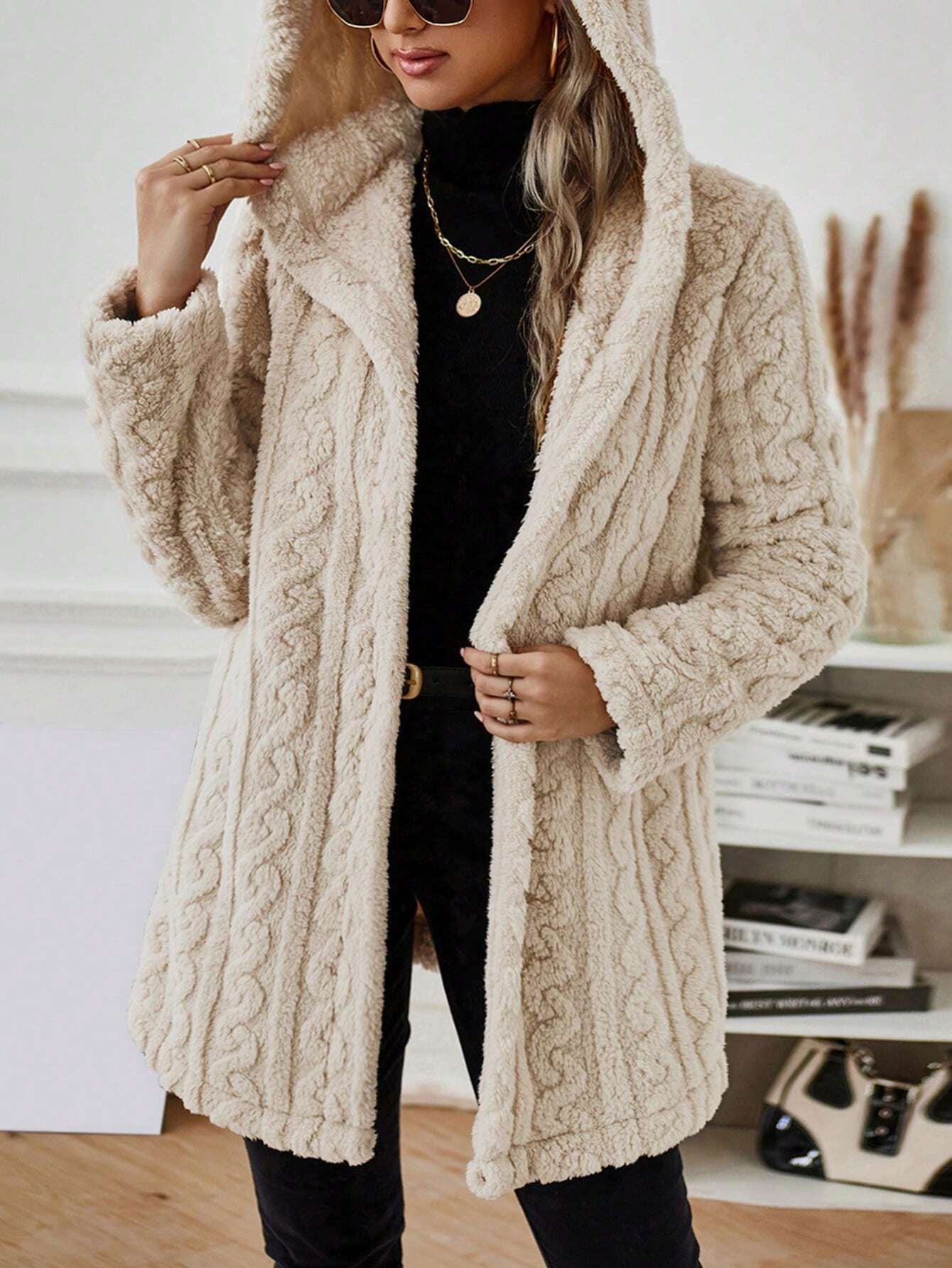 ModeGeist | Langärmlige Kapuzenverdrehte Jacke für Herbst/Winter