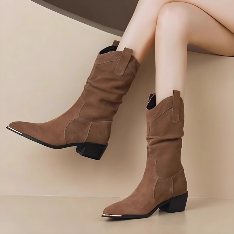 ModeGeist | Stiefel - Wildleder - Knöchellang - Spitz Zulaufend - Metall-Zehenschutz - Blockabsatz