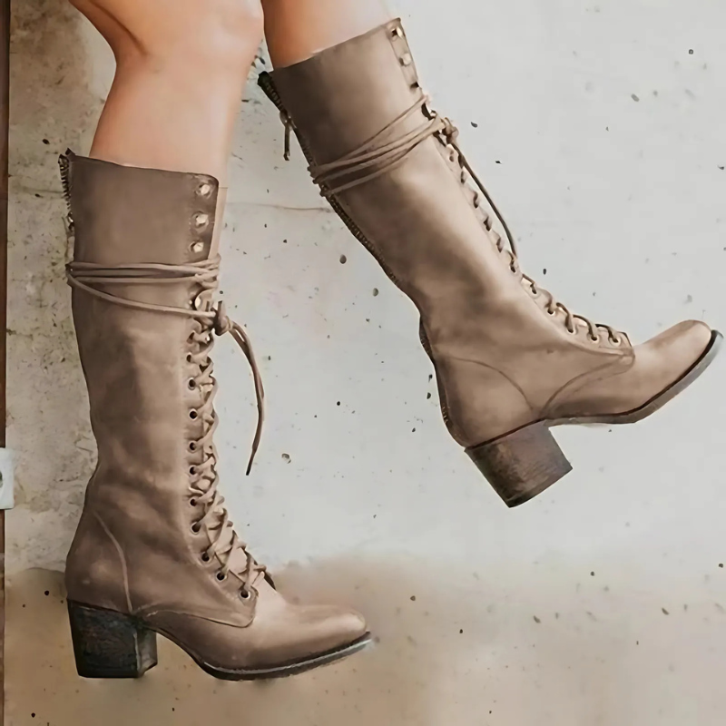 ModeGeist | Knöchelhohe Stiefel – Schnürverschluss – Blockabsatz – Reißverschluss Hinten – Stabile Sohle