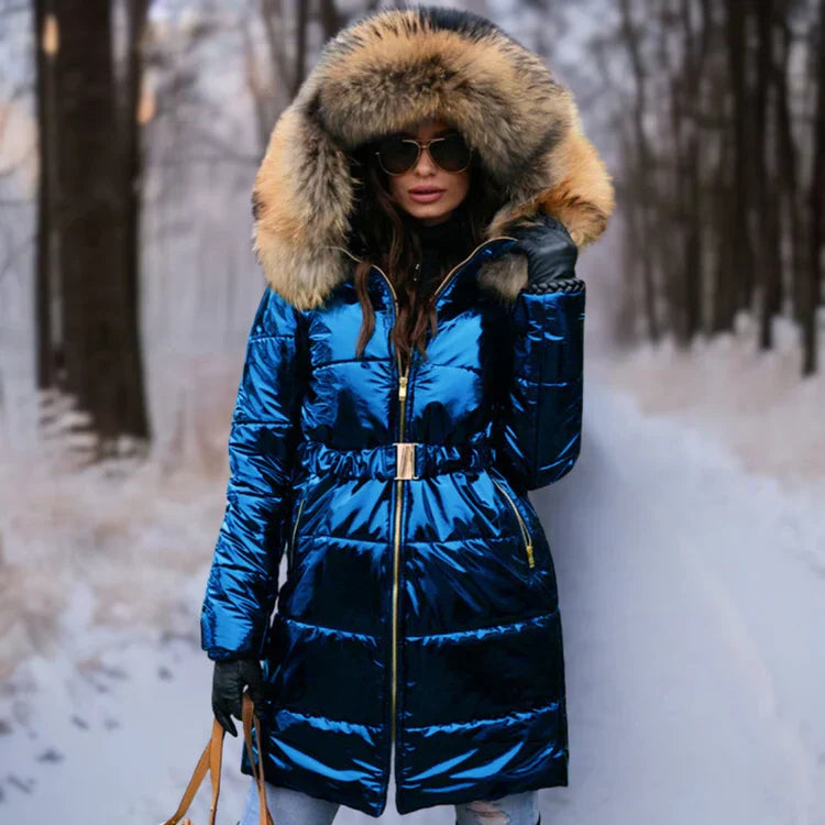 ModeGeist | Warme und Glänzende Jacke mit Kapuze