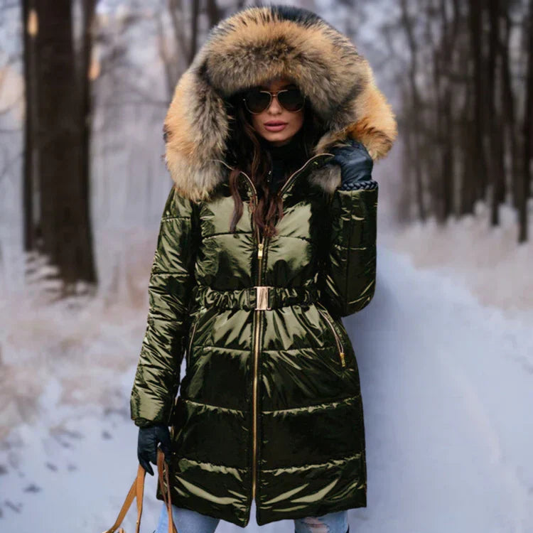 ModeGeist | Warme und Glänzende Jacke mit Kapuze