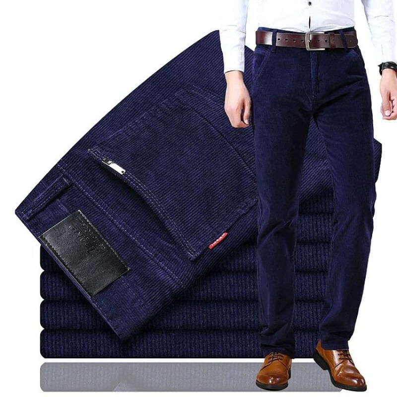 Komfortable Cordhose im klassischen Schnitt