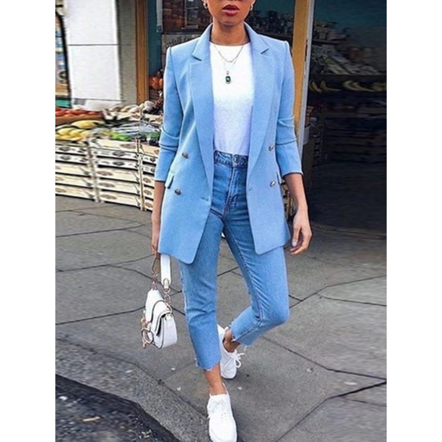 ModeGeist | Stylischer Mid-Length Damenblazer