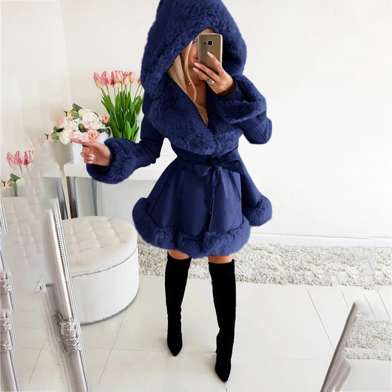 Elegantes Damen-Wintermodell Molly