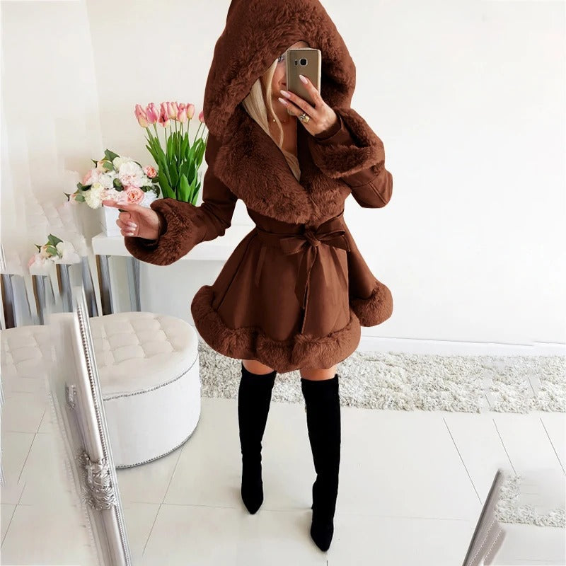 Elegantes Damen-Wintermodell Molly