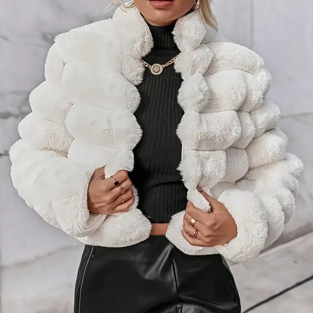 ModeGeist | Eleganter Winterpelzmantel für Damen