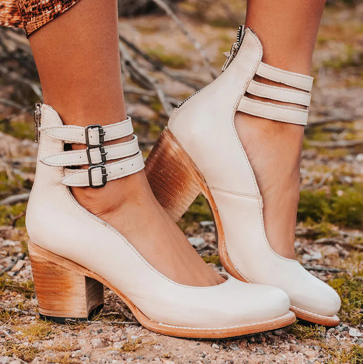 Elegante Pumps mit Knöchelriemen - Neda