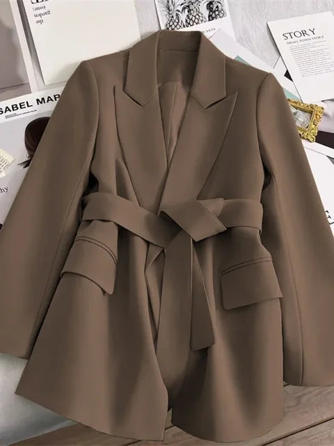 ModeGeist | Eleganter Damenblazer