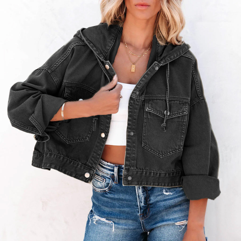 Kurze, lässige Denim-Kapuzenjacke mit Kordelzug von Noelle