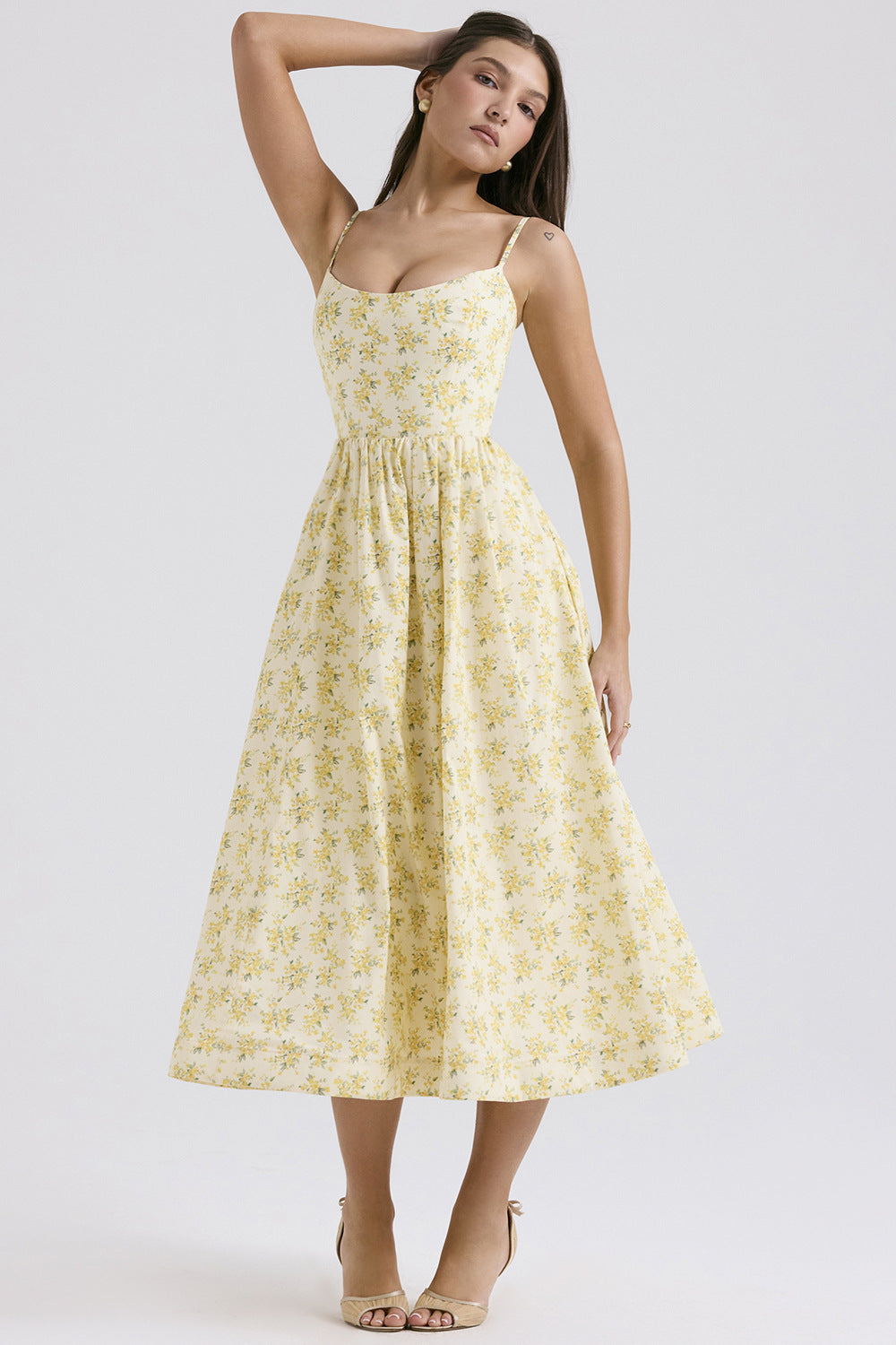 Damen Maxikleid mit schmalen Trägern und schwingendem Rock ModeGeist
