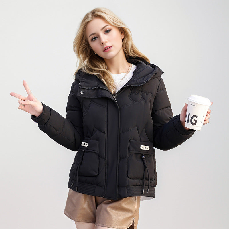 Damen gesteppte Winterjacke mit verstellbarem Kapuzenkragen und funktionalen Seitentaschen ModeGeist