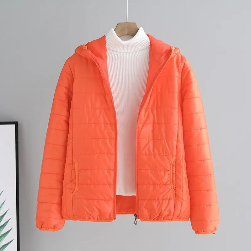 Damen gesteppte Übergangsjacke mit praktischen Taschen und Kapuze ModeGeist