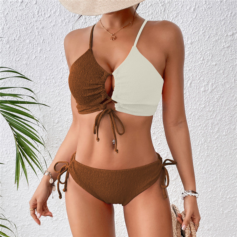 Moderner Damen-Bikini mit stylischem Knoten-Design von MODEGEIST