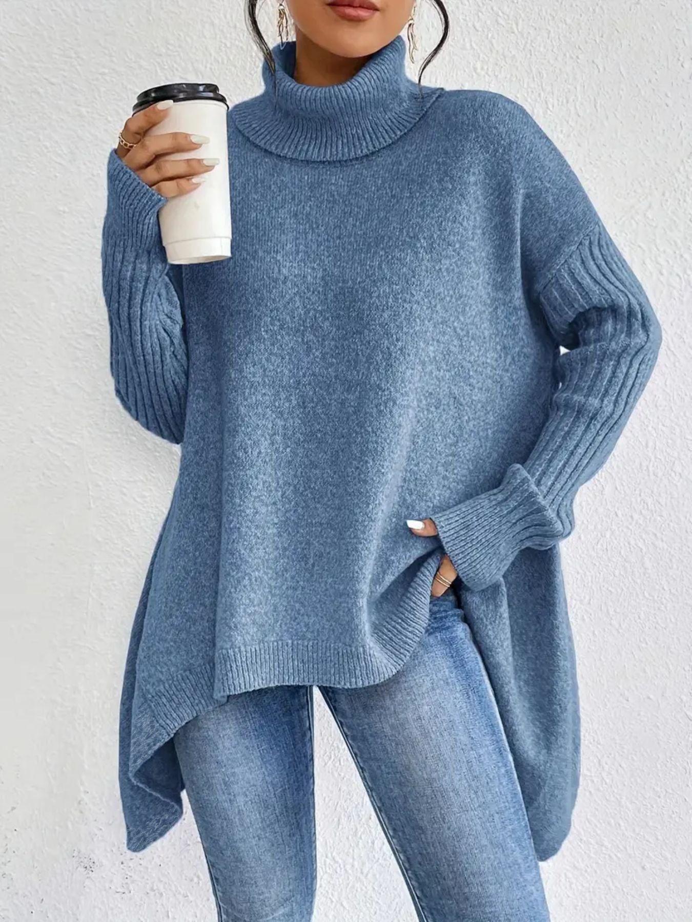 ModeGeist | Rollkragenpullover Übergröße Passform Wollstrick Asymmetrischer Saum Gerippte Ärmel
