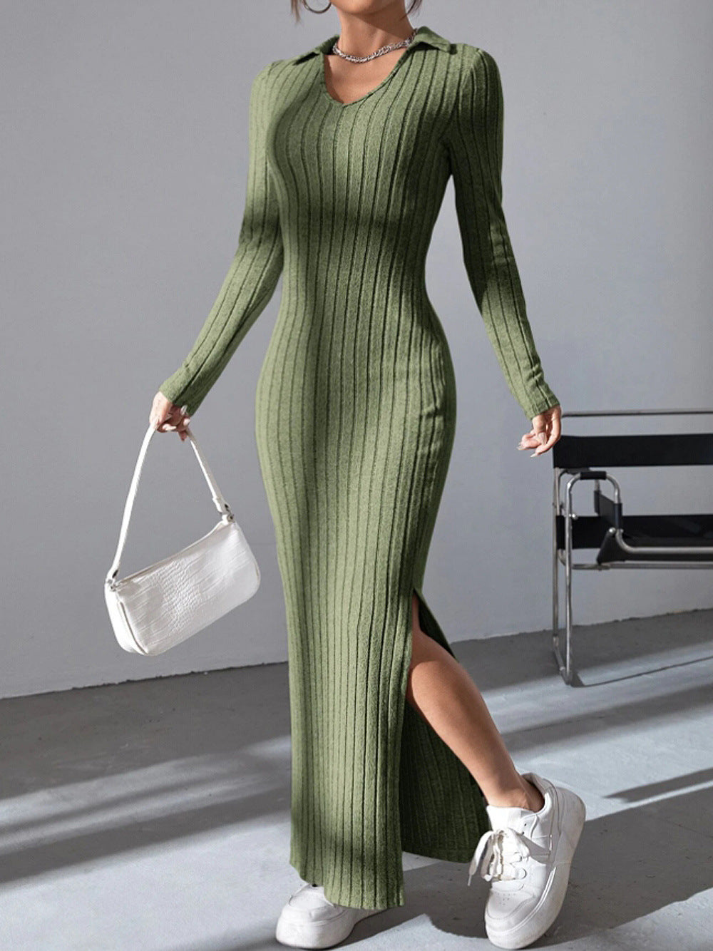 Damen Maxikleid mit strukturiertem V-Ausschnitt und Seitenschlitzen ModeGeist