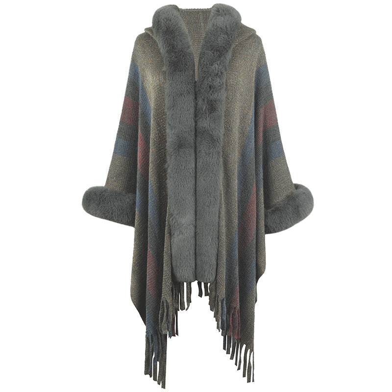 Damen modischer Poncho mit luxuriösem Kunstfellkragen und Fransen ModeGeist