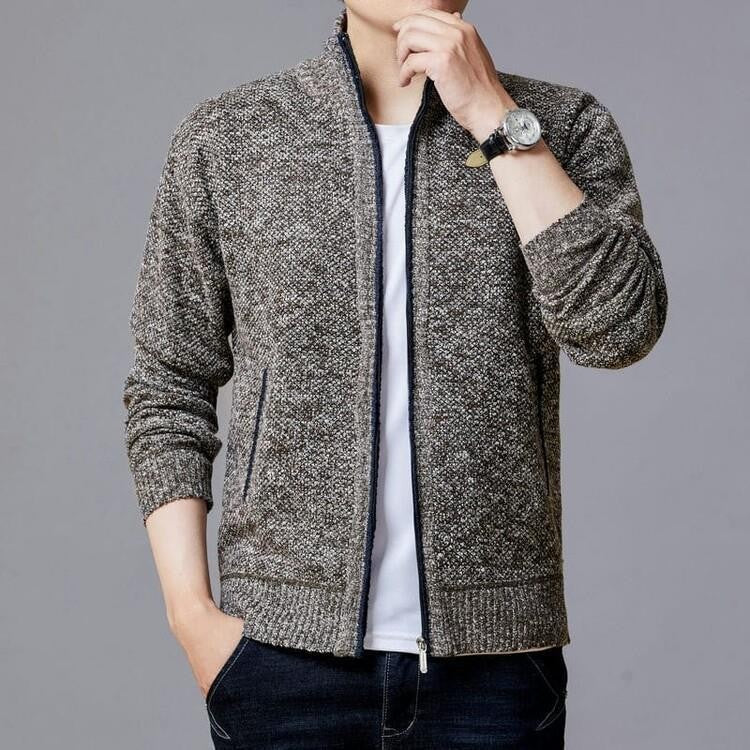 Herren Strickjacke mit modernem Zipper und hohen Kragen ModeGeist