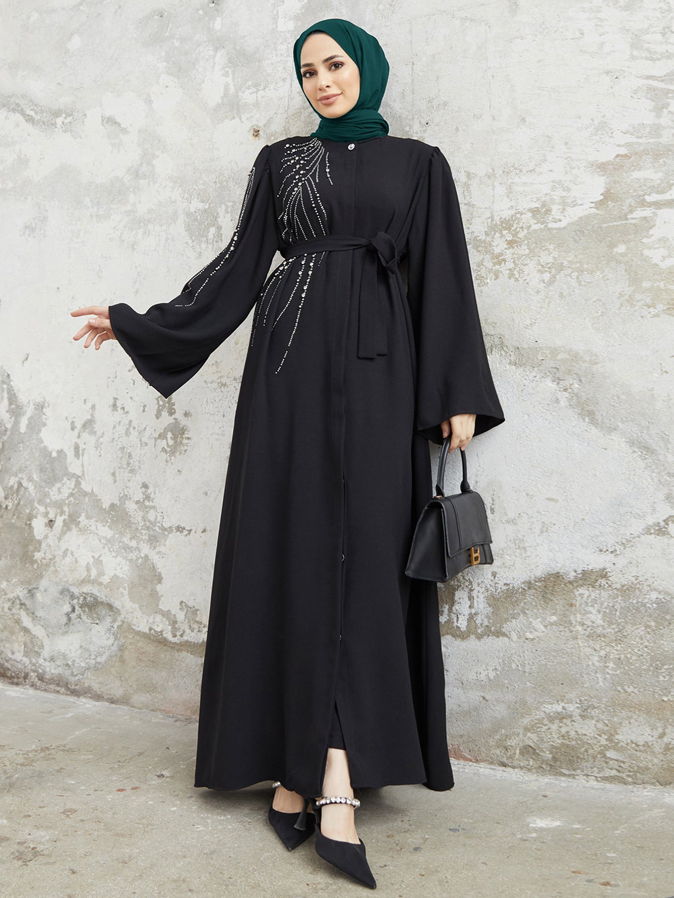 Damen Maxi-Kleid mit funkelnden Applikationen und elegantem Gürtel ModeGeist