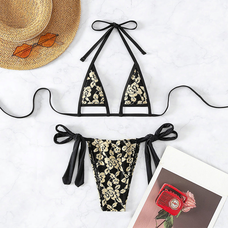 Modischer Damen-Bikini mit Dreiecks-Oberteilen, Blumenspitze und verstellbaren Bändern