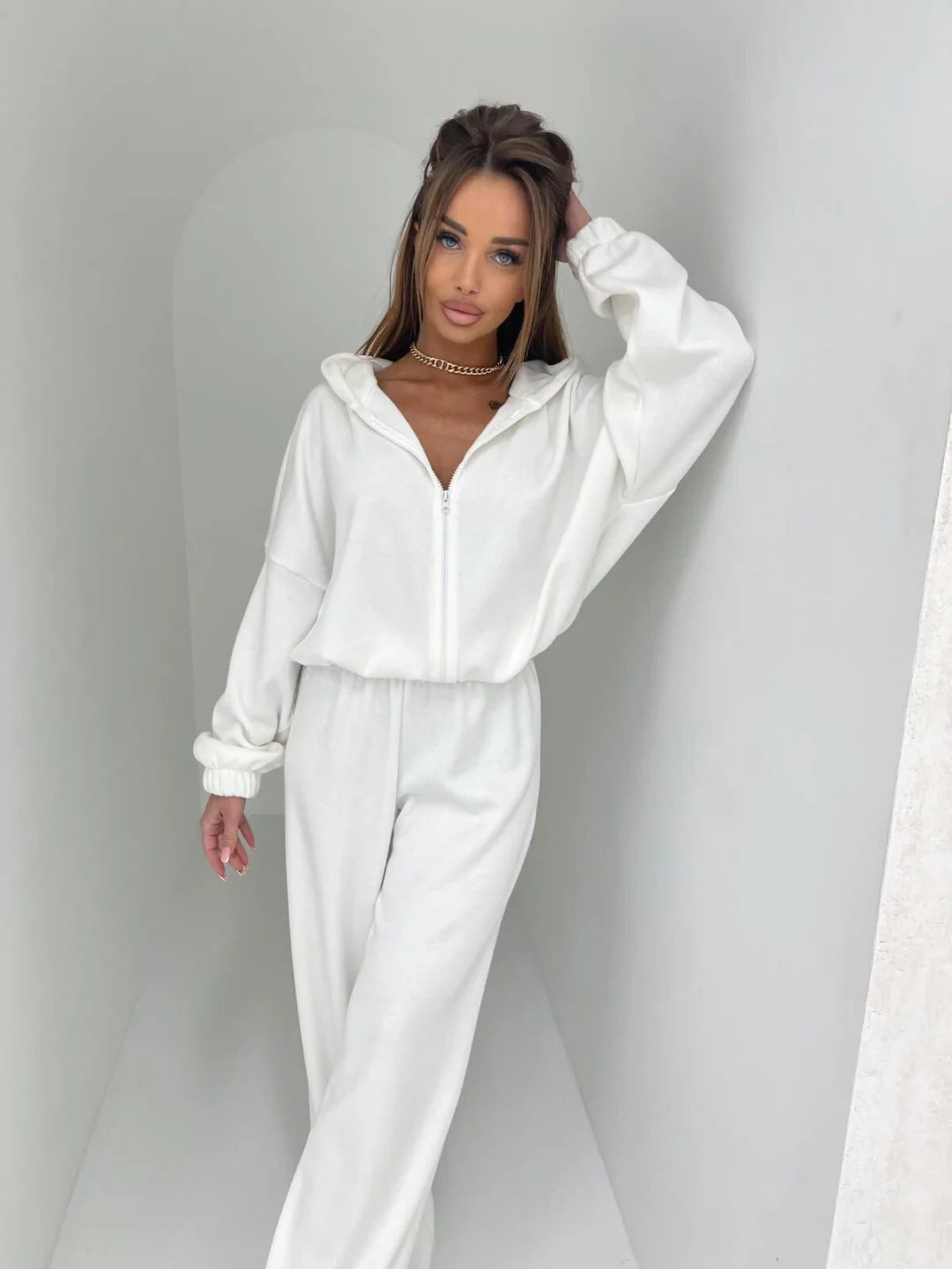 Damen Loungewear-Anzug aus weichem Fleece mit Kapuze und weitem Schnitt ModeGeist
