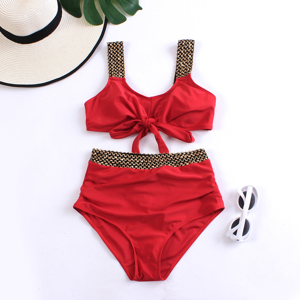 Glamouröser Damen-Bikini mit hohem Schnitt, verspieltem Knoten und eleganten Details